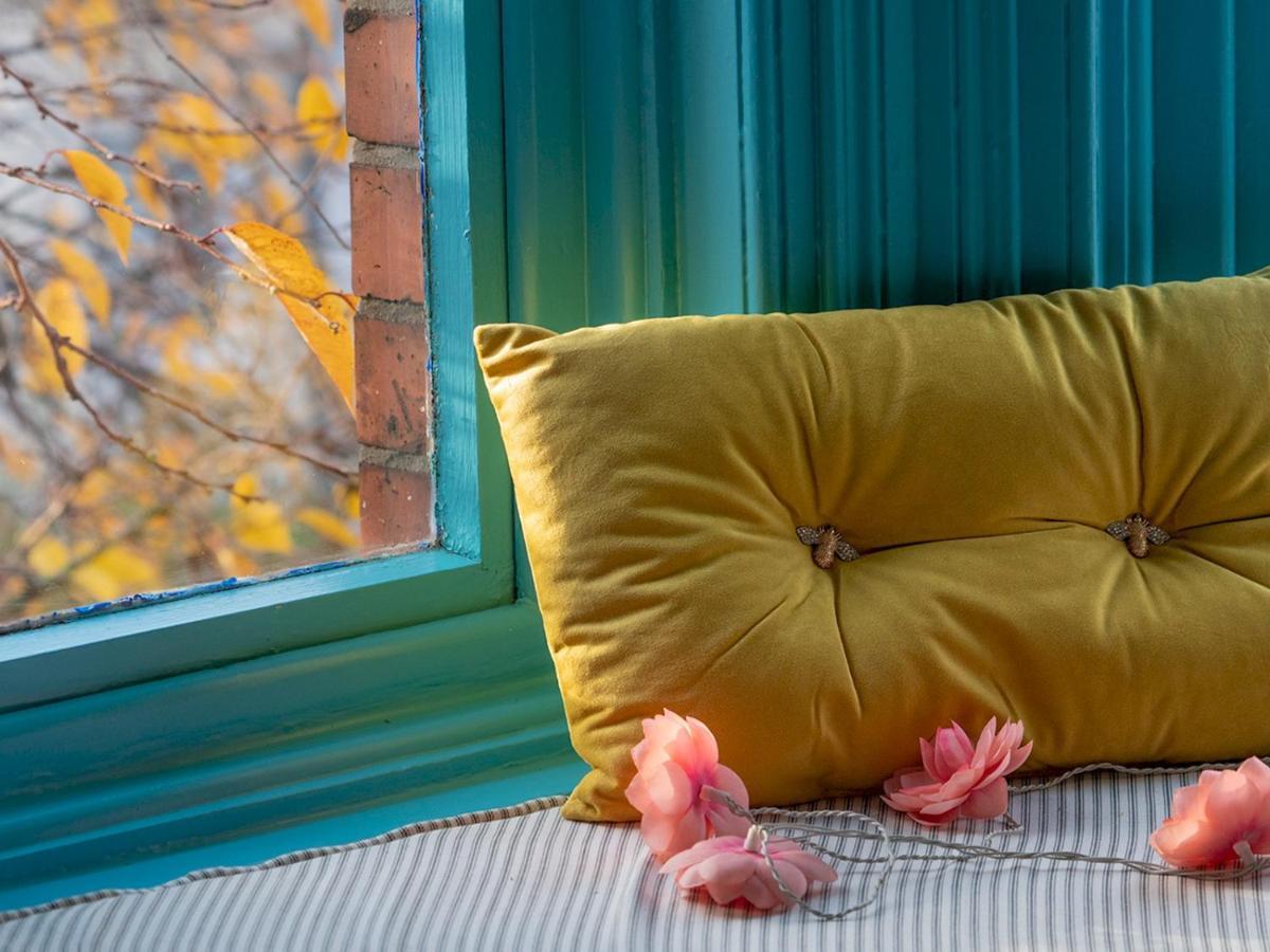 Pass The Keys Colourful, Quirky Artist-Owned 3 Bed Next To Cafes Villa Belfast Bagian luar foto